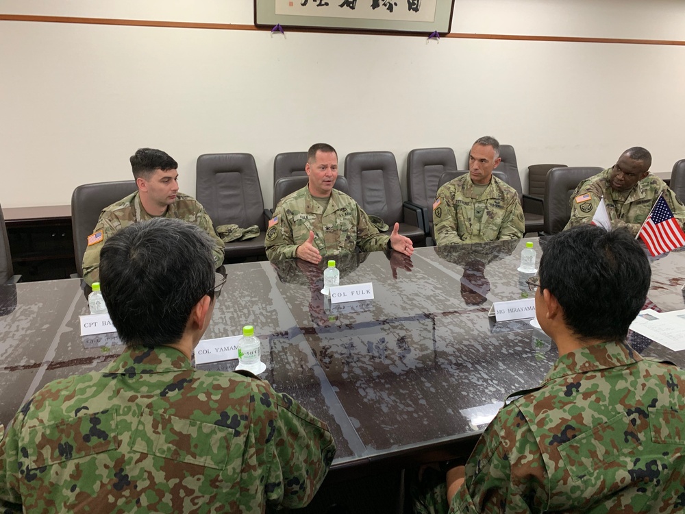 Illinois National Guard and Japanese Military Medical Professionals Learn from Each Other