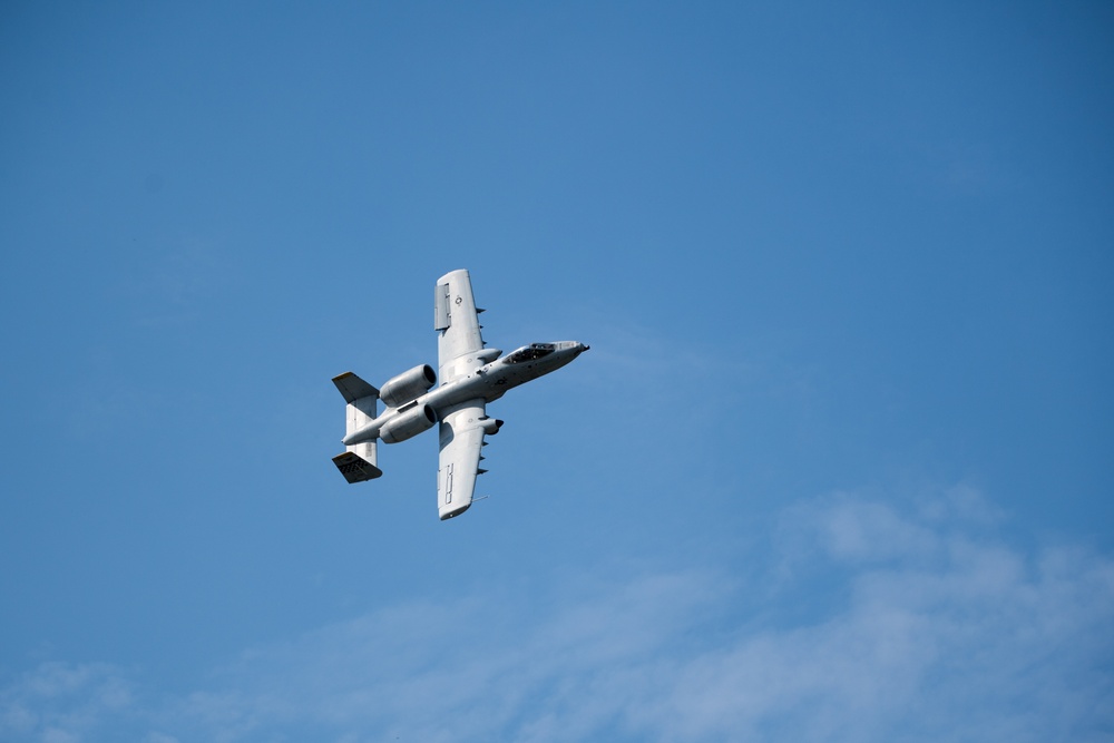 ACC A-10 Demo Team gets major assist from 25th FS