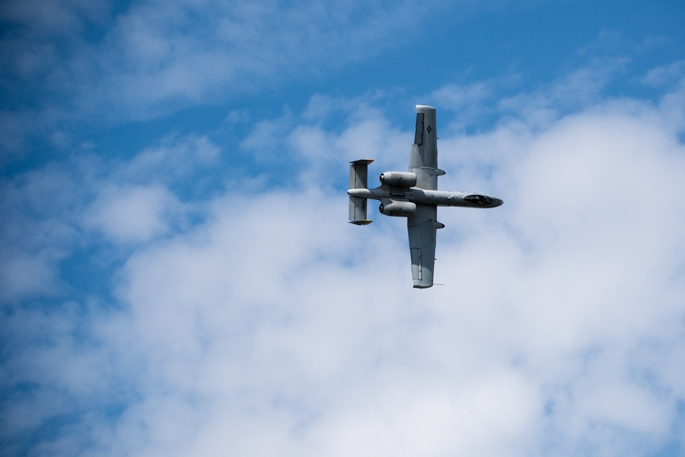 ACC A-10 Demo Team gets major assist from 25th FS