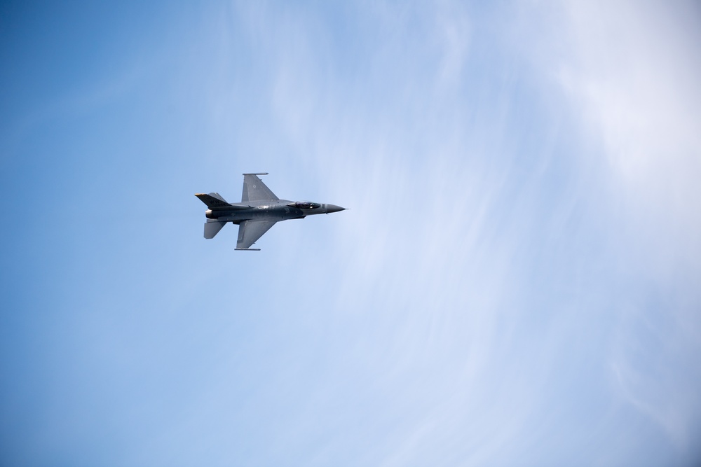 PACAF VIper Demo Team practices before Osan Air Power Day