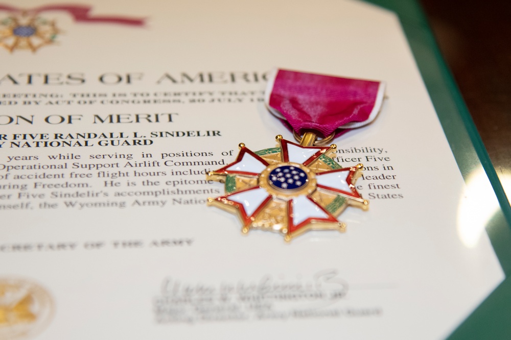Sindelir Awarded Legion of Merit