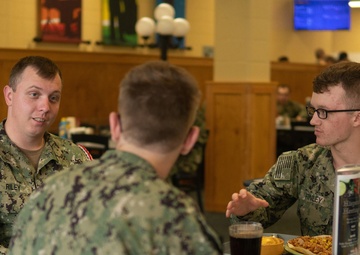 TSC Staff Mentors Students During Lunch Event
