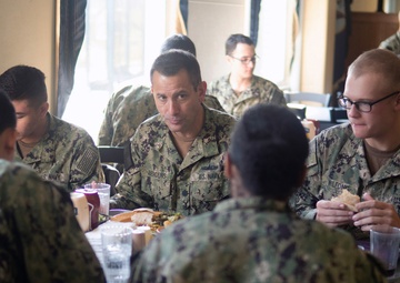 TSC Staff Mentor Students During Lunch Event