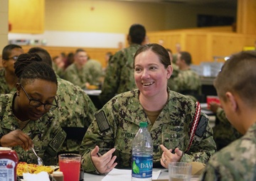 TSC Staff Mentor Students During Lunch Event