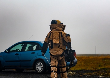 EODMU 8 conducts vehicle-borne IED training during Northern Challenge 2019