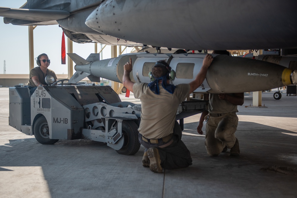 F-15E Strike Eagle munitions load