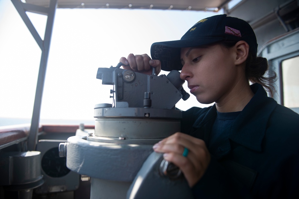 USS San Jacinto Sailors Practice Transiting a Straight