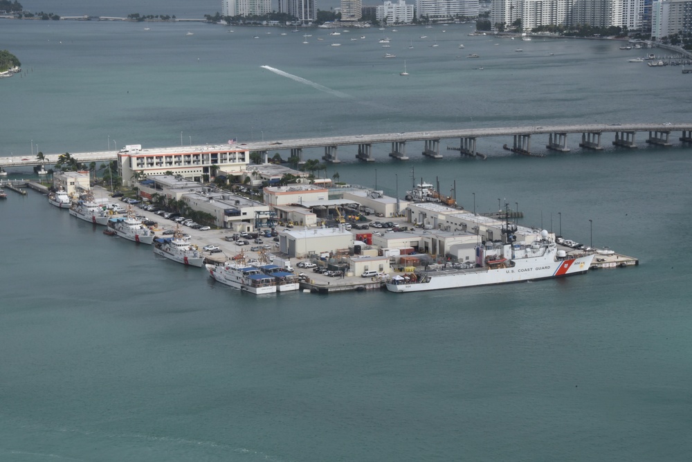 Coast Guard Cutter Seneca offloads more than 12,000 pounds of cocaine in Miami