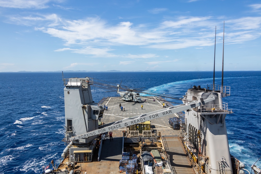 US Marines test helicopter landings aboard USS Carter Hall in Latin America