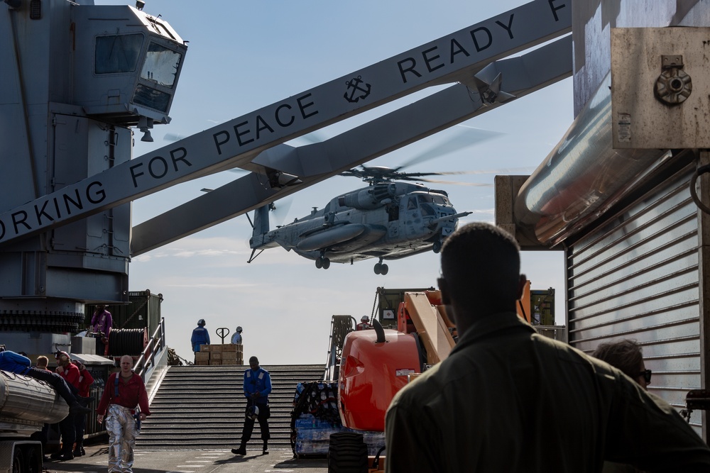 US Marines test helicopter landings aboard USS Carter Hall in Latin America