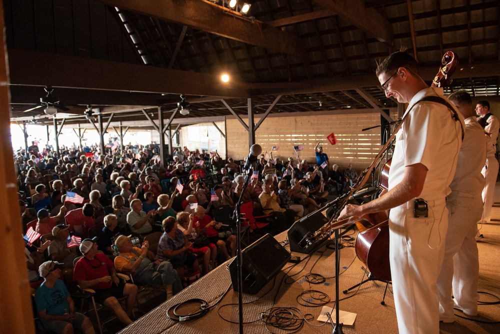 Navy Band visits Kodak, Tenn.