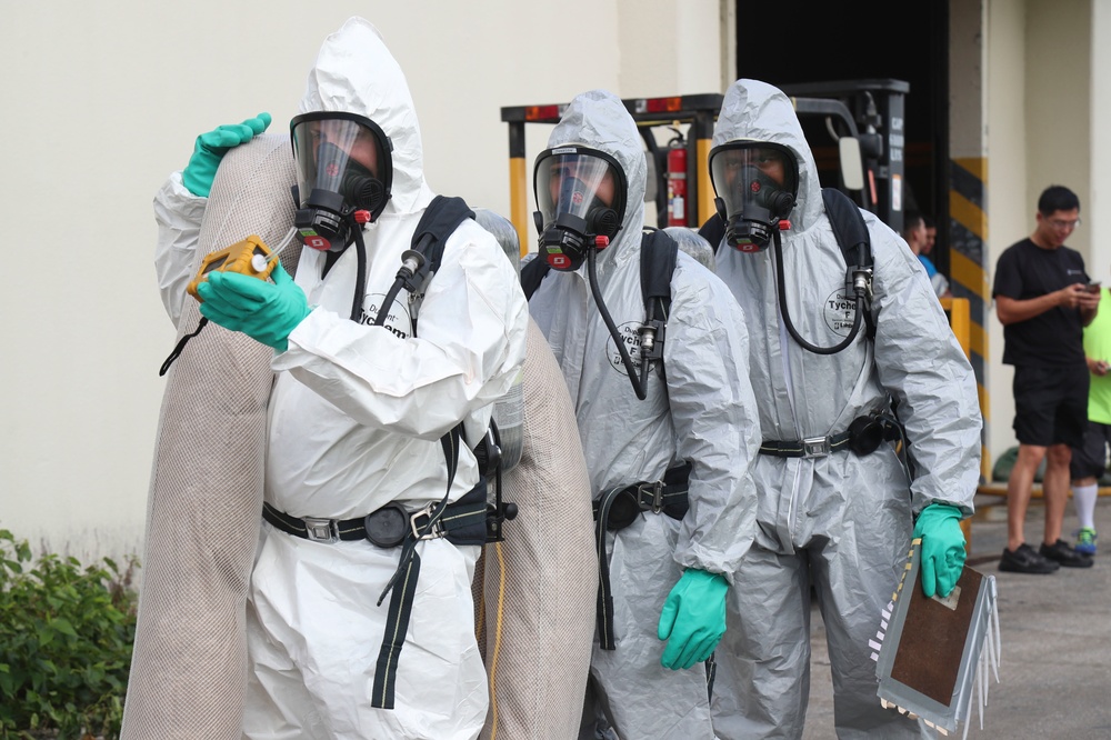 Service members and civilians learn to respond to hazardous materials