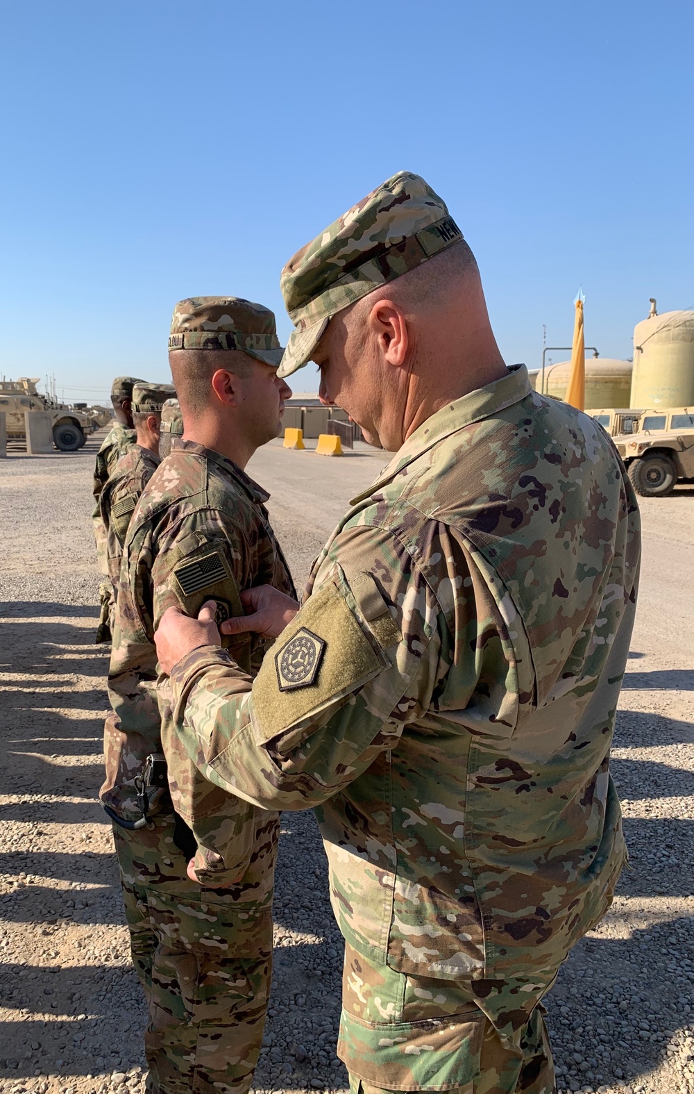 Deployed Illinois Soldiers receive combat service patch