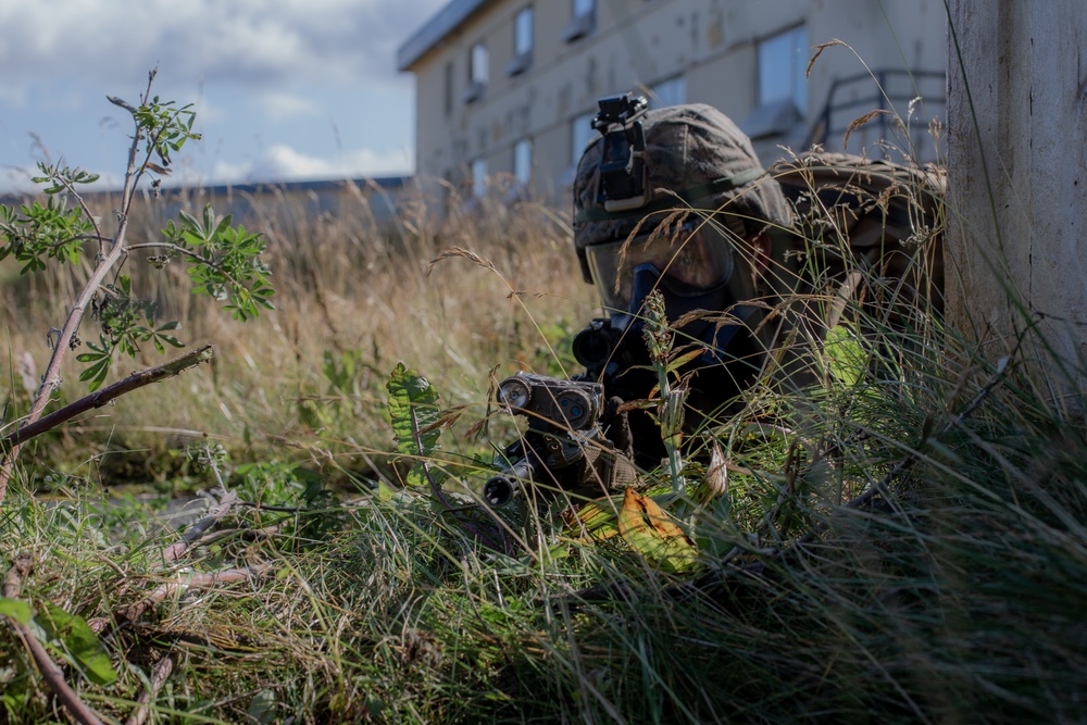 Infantry Marine Provides Security During AECE 2019