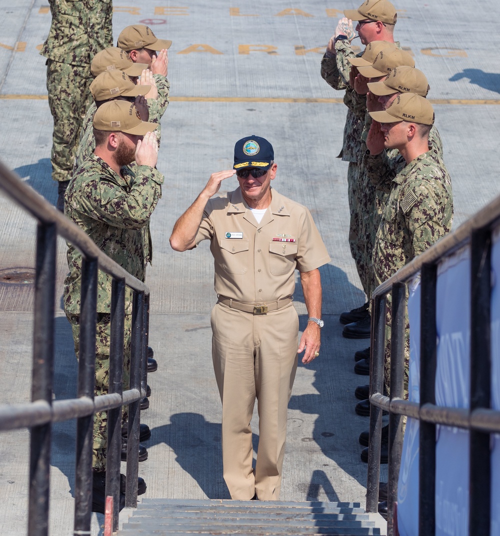 Vice Adm. Brown visits Naval Support Activity Bahrain