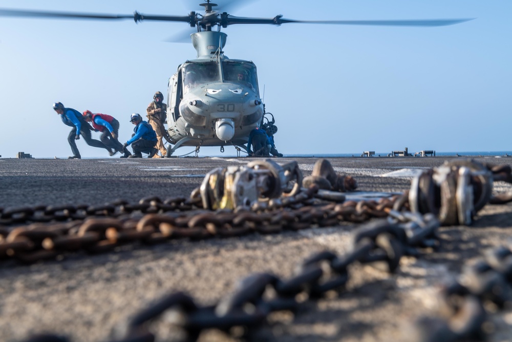 USS Harpers Ferry Conducts Flight Quarters