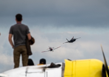 F-35 Demo Team flies over Oregon International Airshow