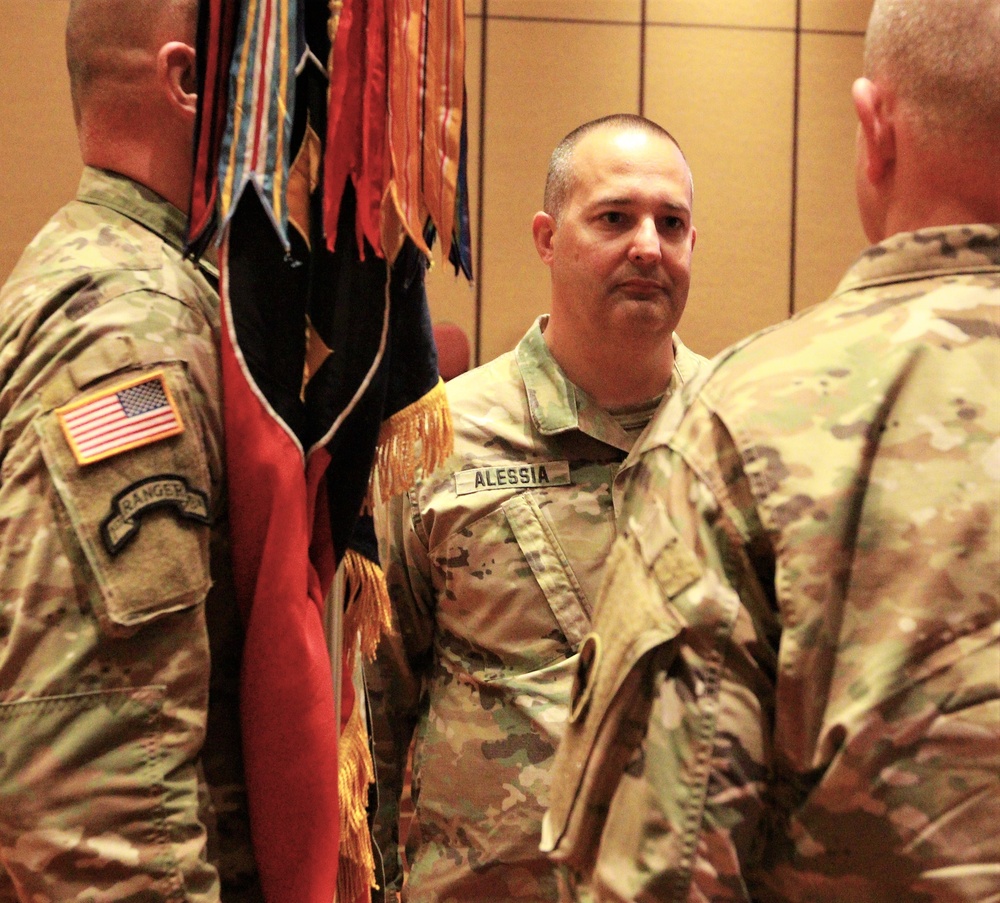 ILARNG’s 33rd Infantry Brigade Combat Team Changes Command