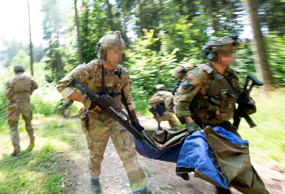 Students go thru ACSC in Pfullendorf