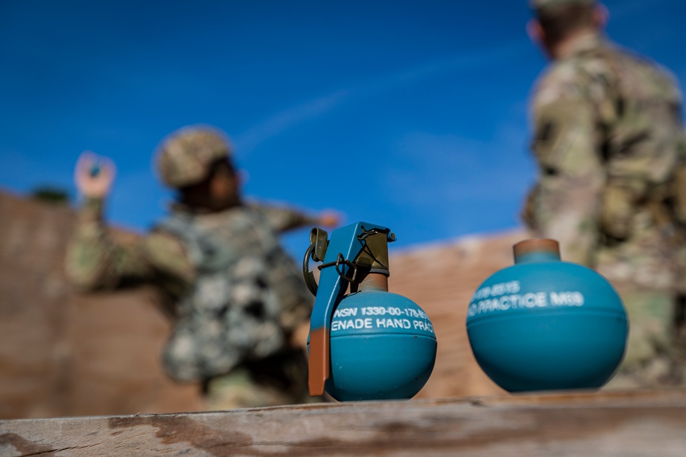 New Jersey Finance Soldiers train