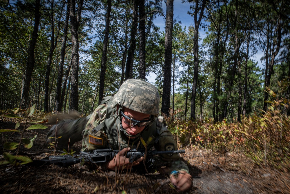 New Jersey Finance Soldiers train