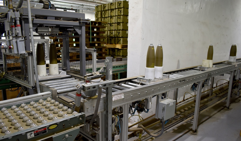 BGAD Automated Conveyor Belt Exiting 105mm Renovation X-Ray Vault