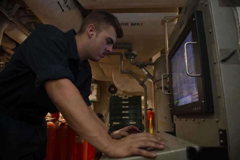 USS San Jacinto Sailors Monitor Engine