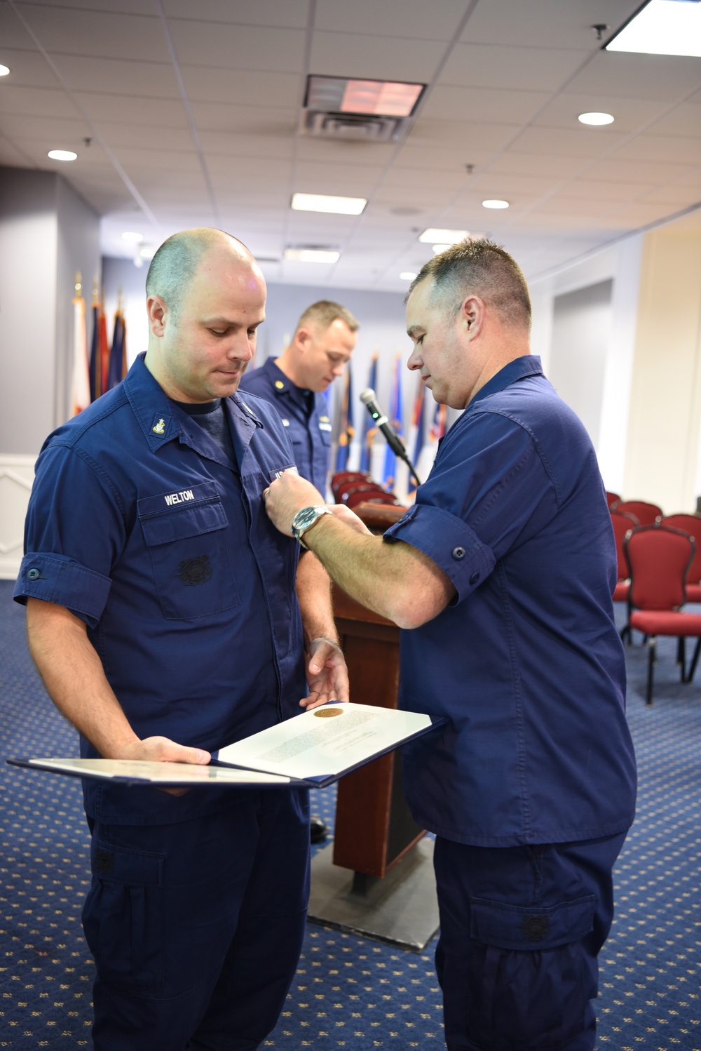 Coast Guard Senior Chief awarded Commendation Medal for saving man's life