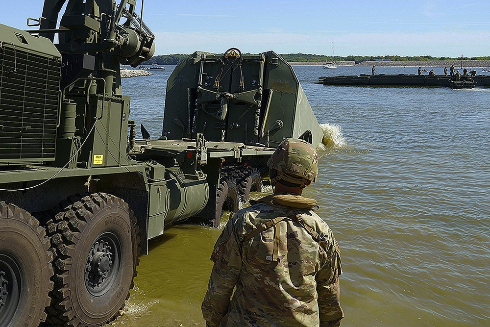 US Army Reserve Demonstrates Humanitarian Assistance Capability at Carlyle Reservoir