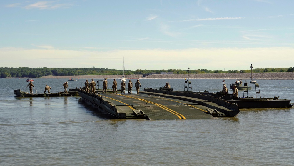 US Army Reserve Demonstrates Humanitarian Assistance Capability at Carlyle Reservoir