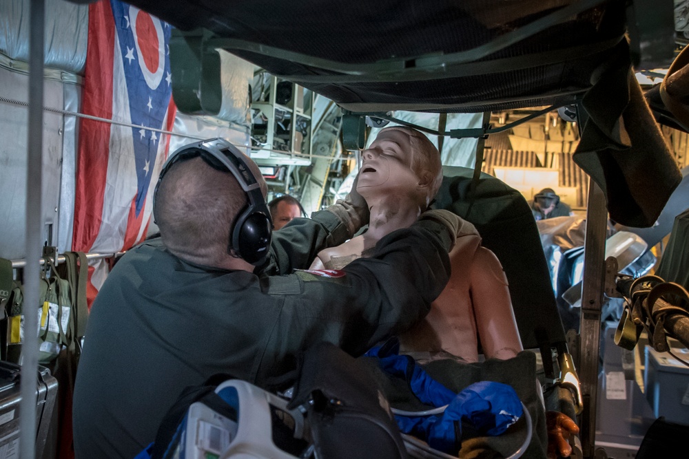 179th AW Trains with 86th Aeromedical Evacuation Squadron