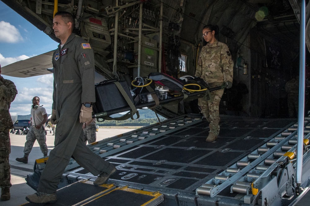 179th AW Trains with 86th Aeromedical Evacuation Squadron