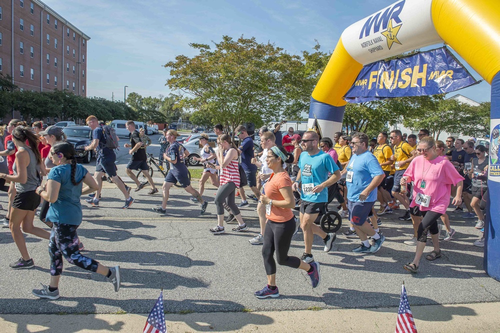 Runners Begin 5K Race