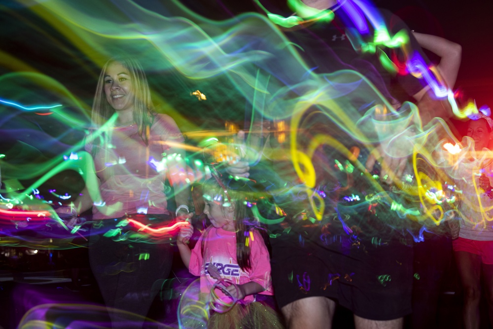 Fort Bragg MWR Hosts Neon Night Run