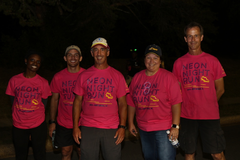 Fort Bragg MWR Hosts Neon Night Run