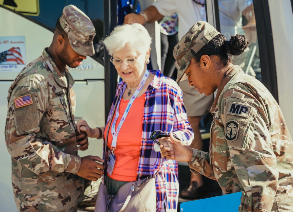 VIETNAM VETERANS REMINISCE ON FORT CAMPBELL