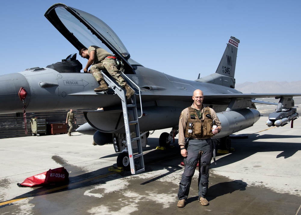 F-16 Pilot Reaches Combat Milestone