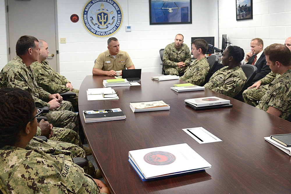 SMWDC Commander Highlights Importance of Warfare Tactics Instructors During AMW Division Visit