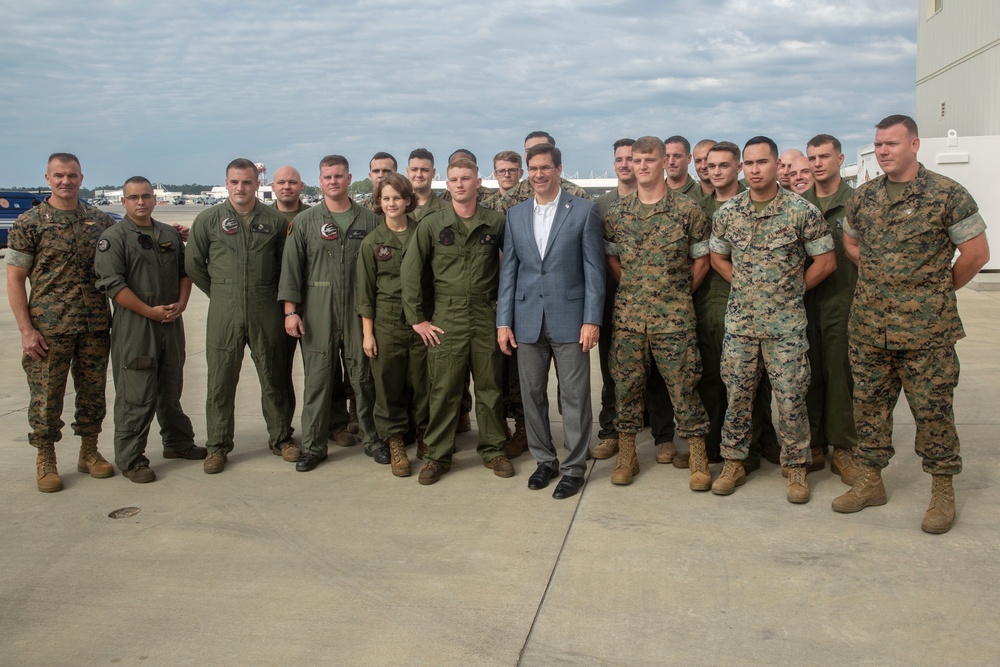 Secretary of Defense visits II MEF and 2nd MAW