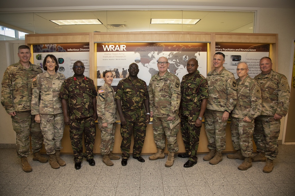 WRAIR hosts KDF visitors