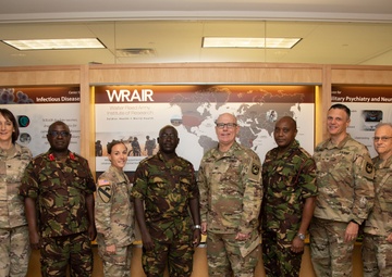 WRAIR hosts KDF visitors