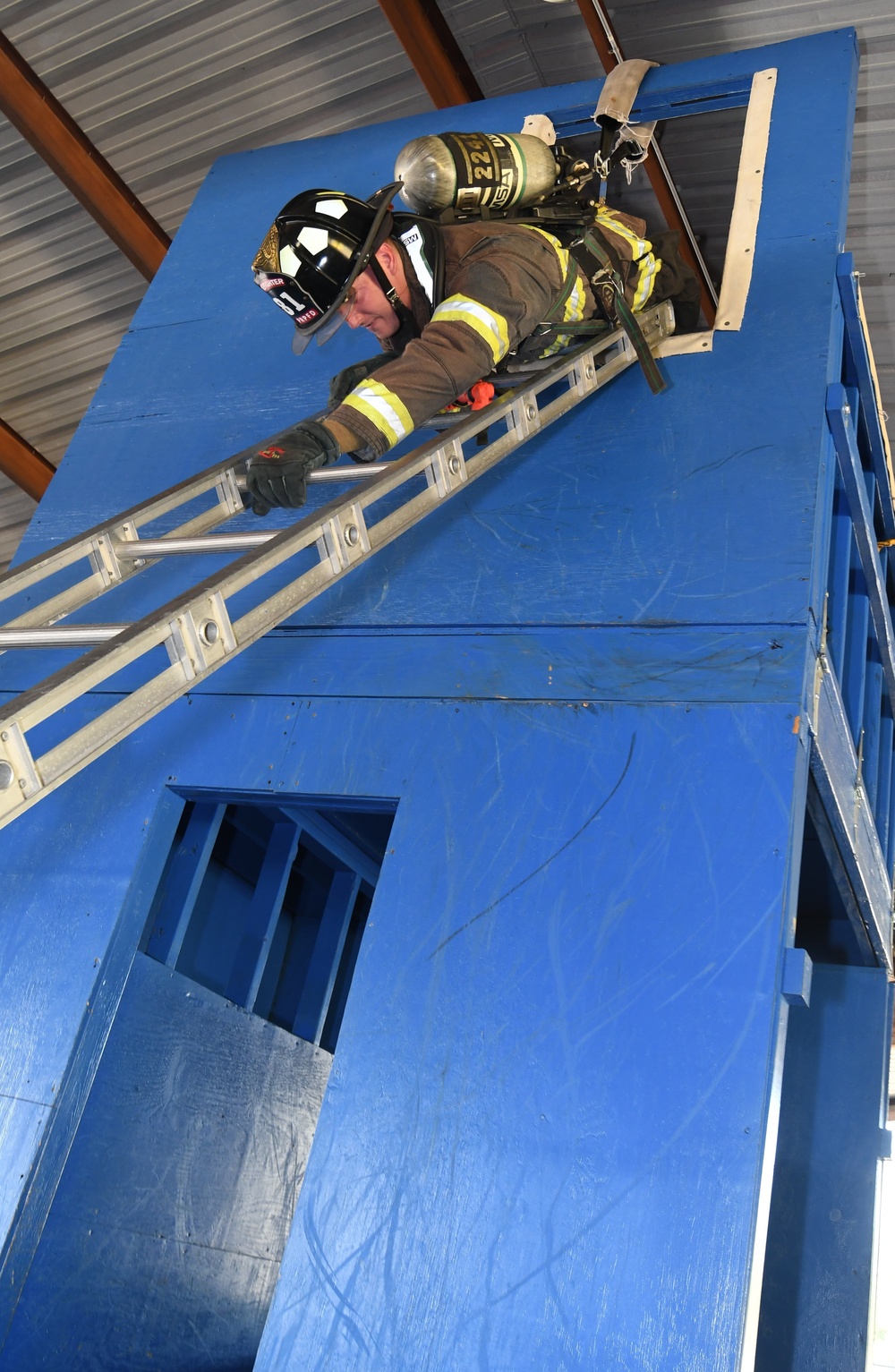 Fort Knox Fire, Hardin Fire Chiefs Association host realistic training at 2-day school