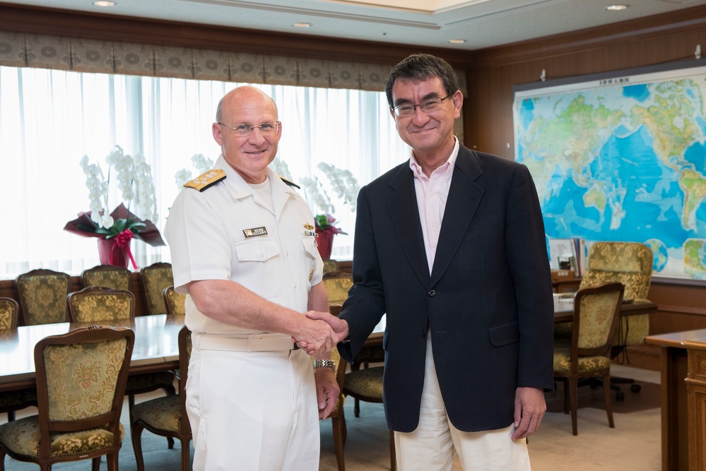 CNO Meets with Maritime Chief of Staff Adm. Hiroshi Yamamura