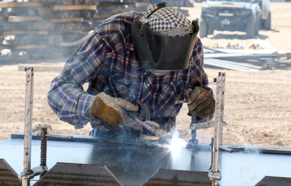 Corps of Engineers' Contracting Deputy Director visits Yuma