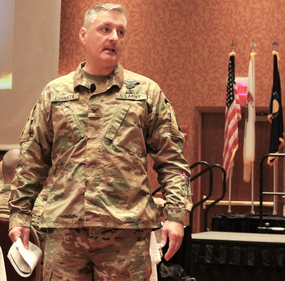 JRTC Operations Group Deputy Commander Tells ILARNG Leaders to Embrace the Suck