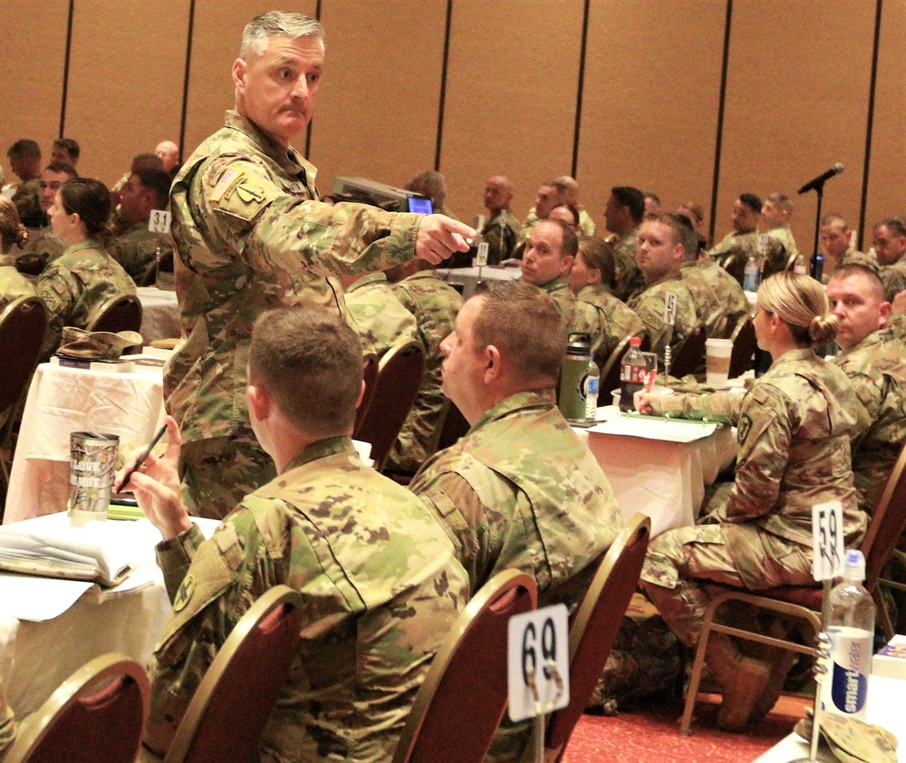 JRTC Operations Group Deputy Commander Tells ILARNG Leaders to Embrace the Suck