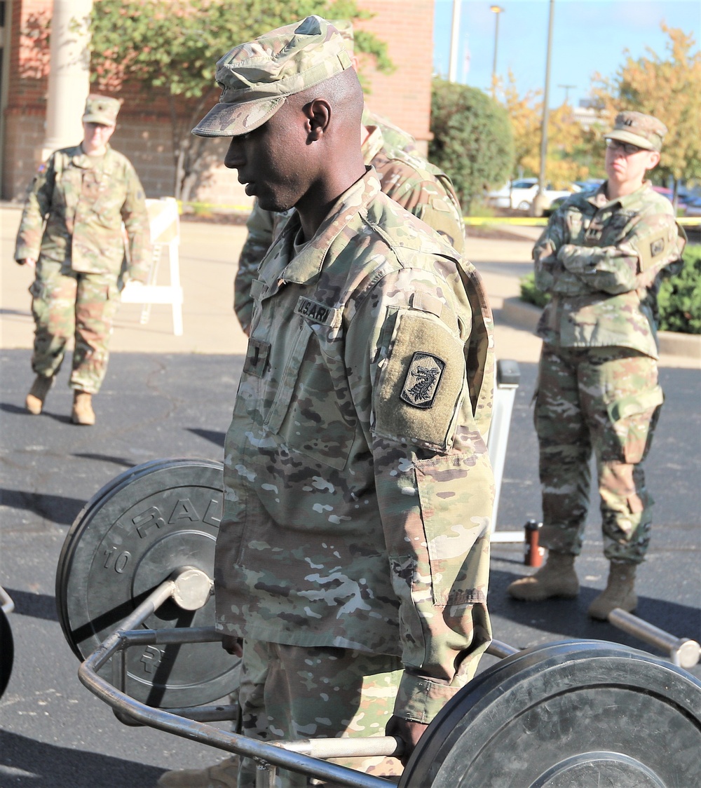 Illinois Army National Guard Leaders Tryout ACFT Events at Commanders Guidance Conference