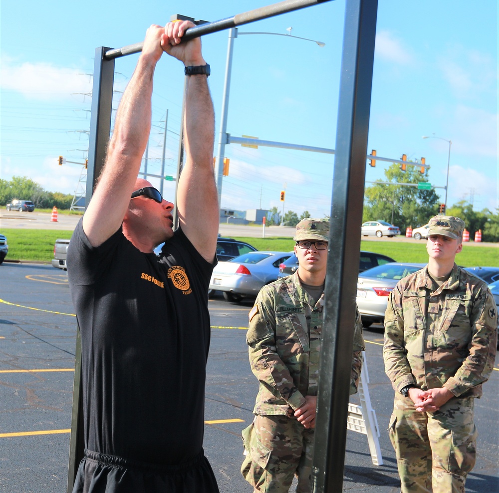 Illinois Army National Guard Leaders Tryout ACFT Events at Commanders Guidance Conference