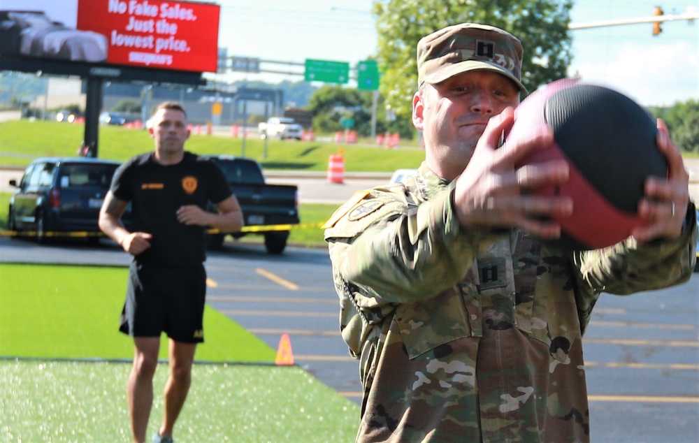 Illinois Army National Guard Leaders Tryout ACFT Events at Commanders Guidance Conference