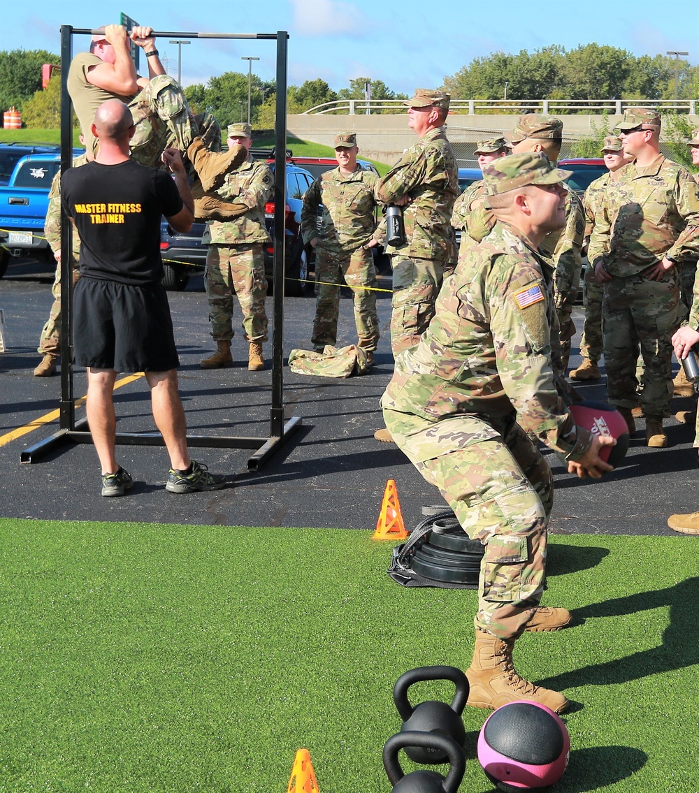 Illinois Army National Guard Leaders Tryout ACFT Events at Commanders Guidance Conference